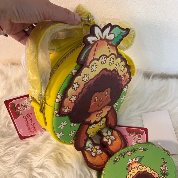 Loungefly Strawberry Shortcake Orange Blossom Crossbody Bag and Coin Purse - Picture 5 of 11